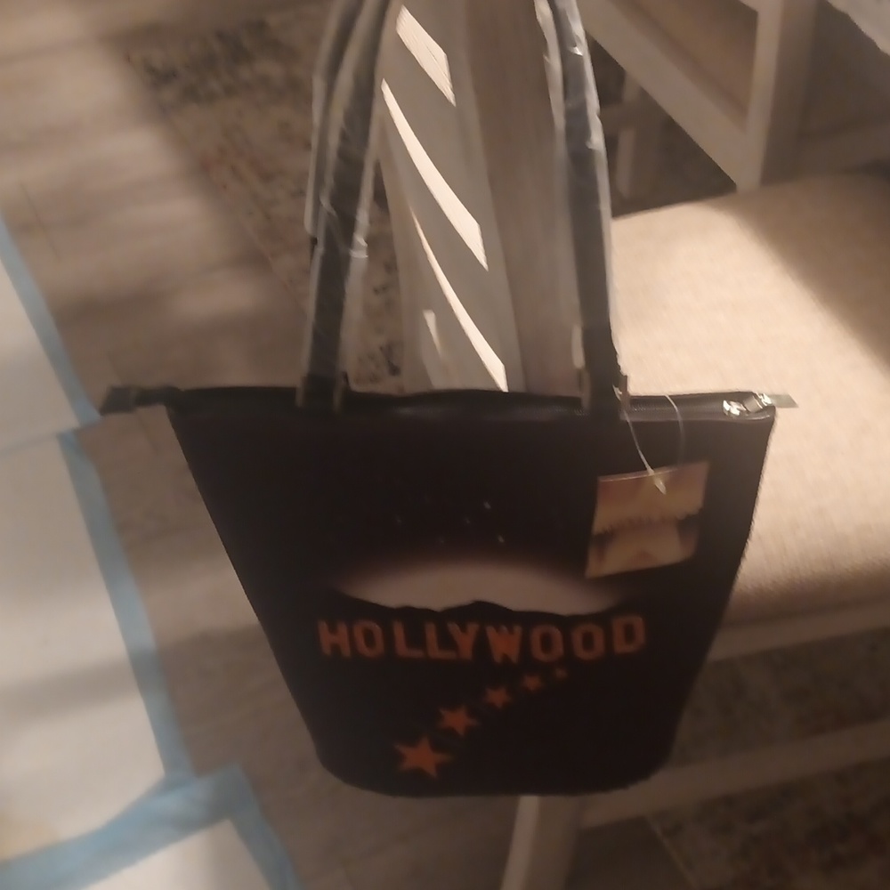 NWT WOMEN'S TOTE